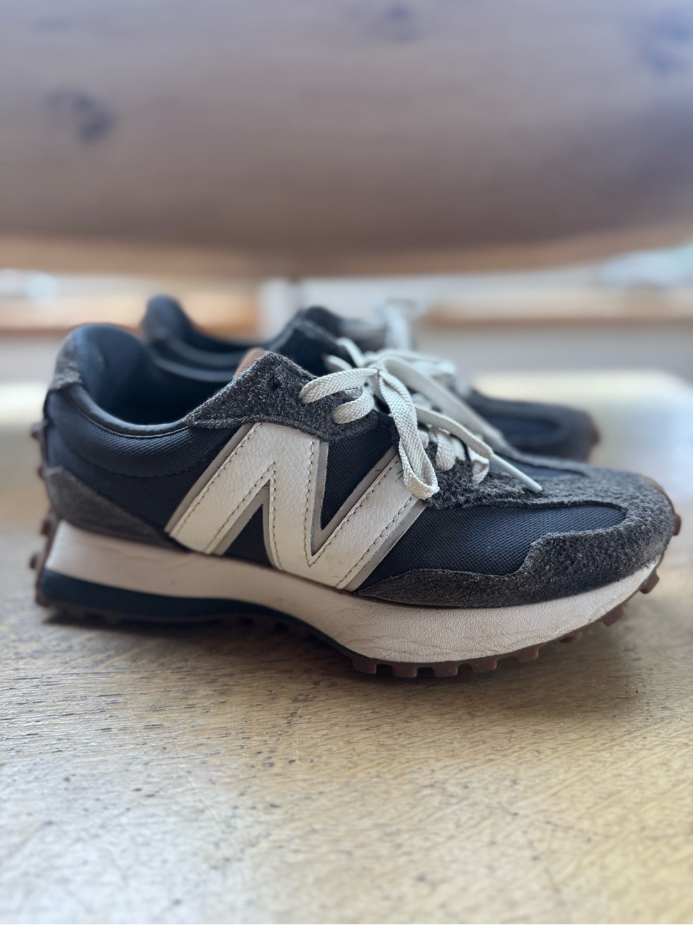 New Balance 326 - Retro Sueded Look - Size 6